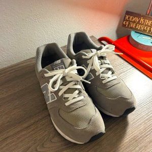 New Balance 574 - Big Kids Size 6.5/Women's size 8
